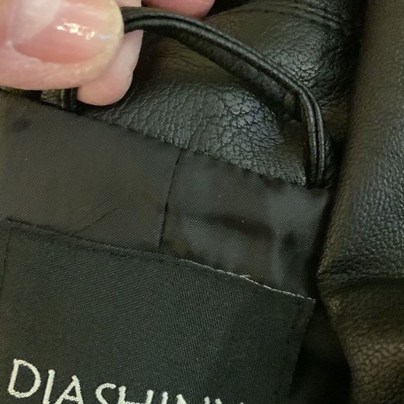 DIASHINY size extra large faux leather Motorcycle vest with pockets NWT - Picture 9 of 9